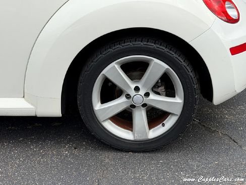 Used 2007 Volkswagen Beetle Triple White Edition FWD image 38