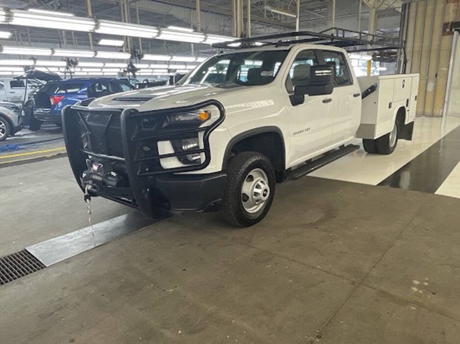 Used 2022 Chevrolet Silverado 3500 W/T w/ WT Fleet Convenience Package AWD/4WD image 3
