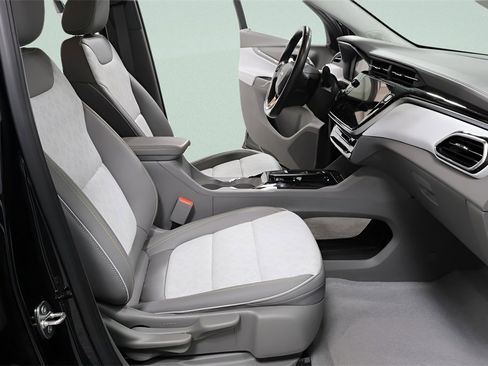 Used 2023 Chevrolet Bolt EUV Premier image 29