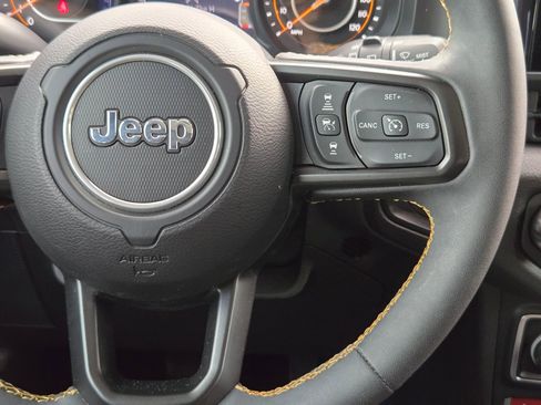 Used 2024 Jeep Wrangler Unlimited Sport AWD/4WD image 22