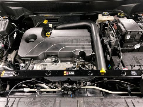 Used 2024 GMC Terrain Denali w/ Denali Premium Package image 35