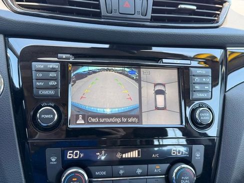 Certified 2017 Nissan Rogue Sport SL w/ SL Premium Package AWD/4WD image 37