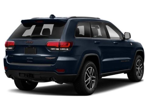 Used 2018 Jeep Grand Cherokee Trailhawk w/ Trailhawk Luxury Group AWD/4WD image 2
