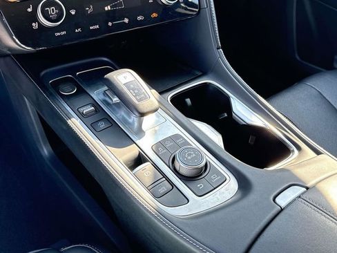 Used 2024 INFINITI QX60 Luxe image 33