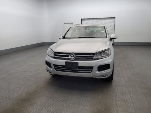 Used 2014 Volkswagen Touareg Lux image 15