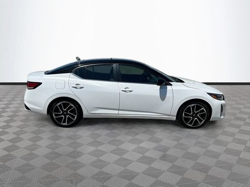Used 2024 Nissan Sentra SR FWD image 8