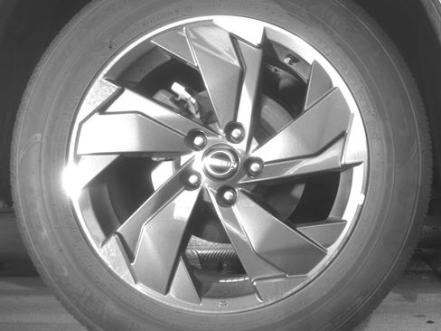 Used 2025 Nissan Rogue SV image 15