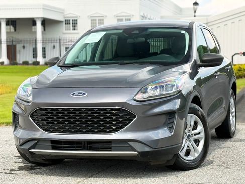 Used 2021 Ford Escape S image 2