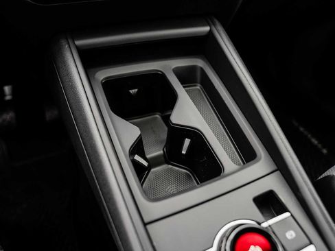 New 2026 Volkswagen Tiguan SE image 36