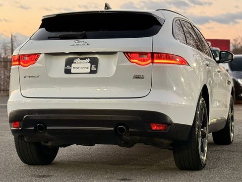 Used 2020 Jaguar F-PACE Premium image 5