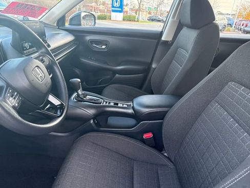 Certified 2024 Honda HR-V LX image 11