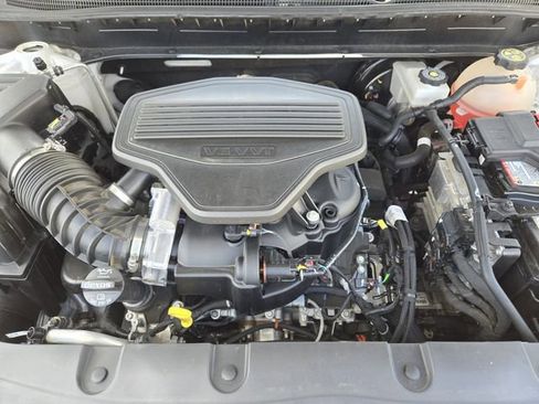 Used 2022 Chevrolet Blazer Premier w/ Enhanced Convenience Package FWD image 32