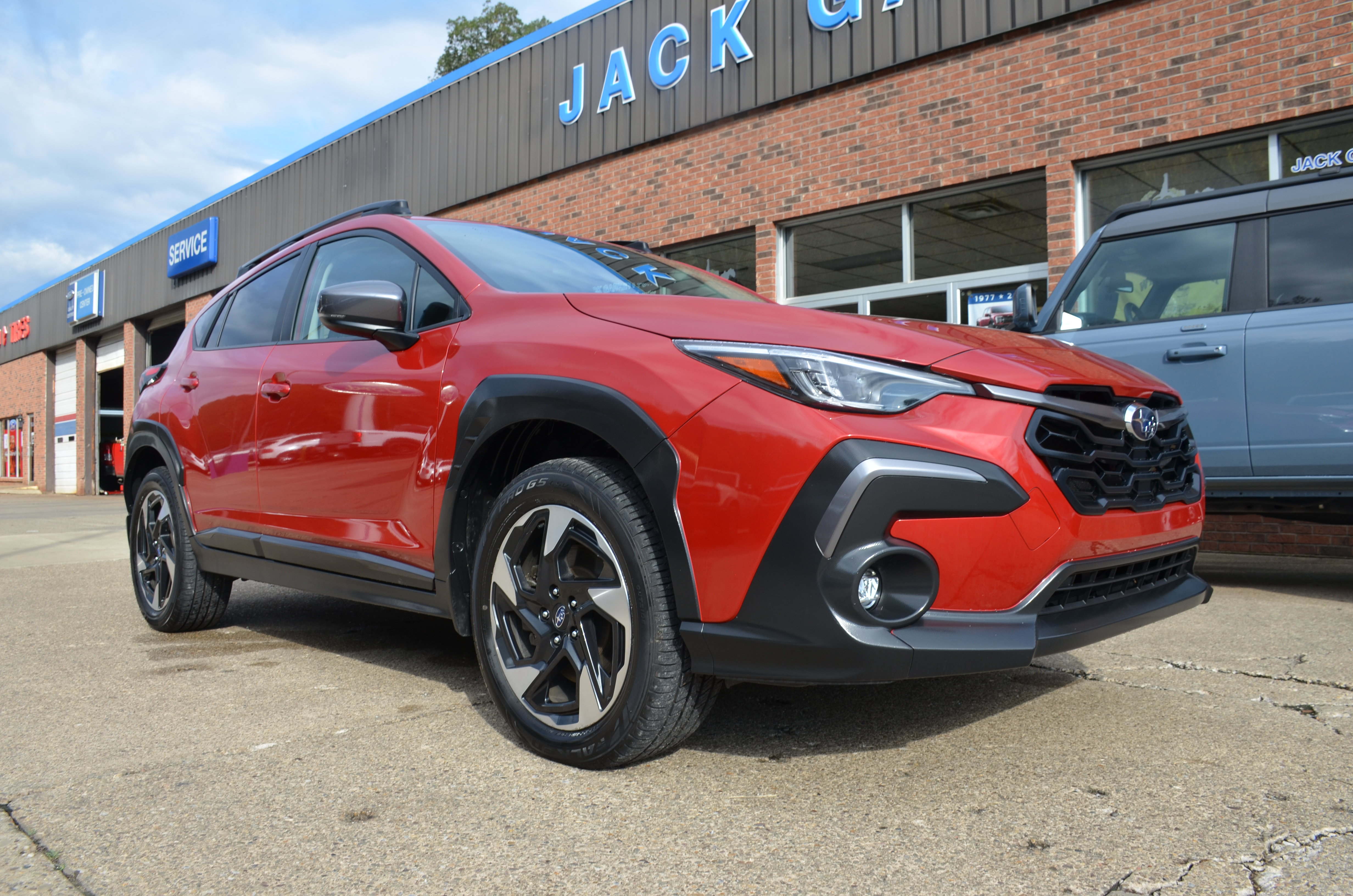 Used 2024 Subaru Crosstrek 2.5i Limited AWD/4WD image 1