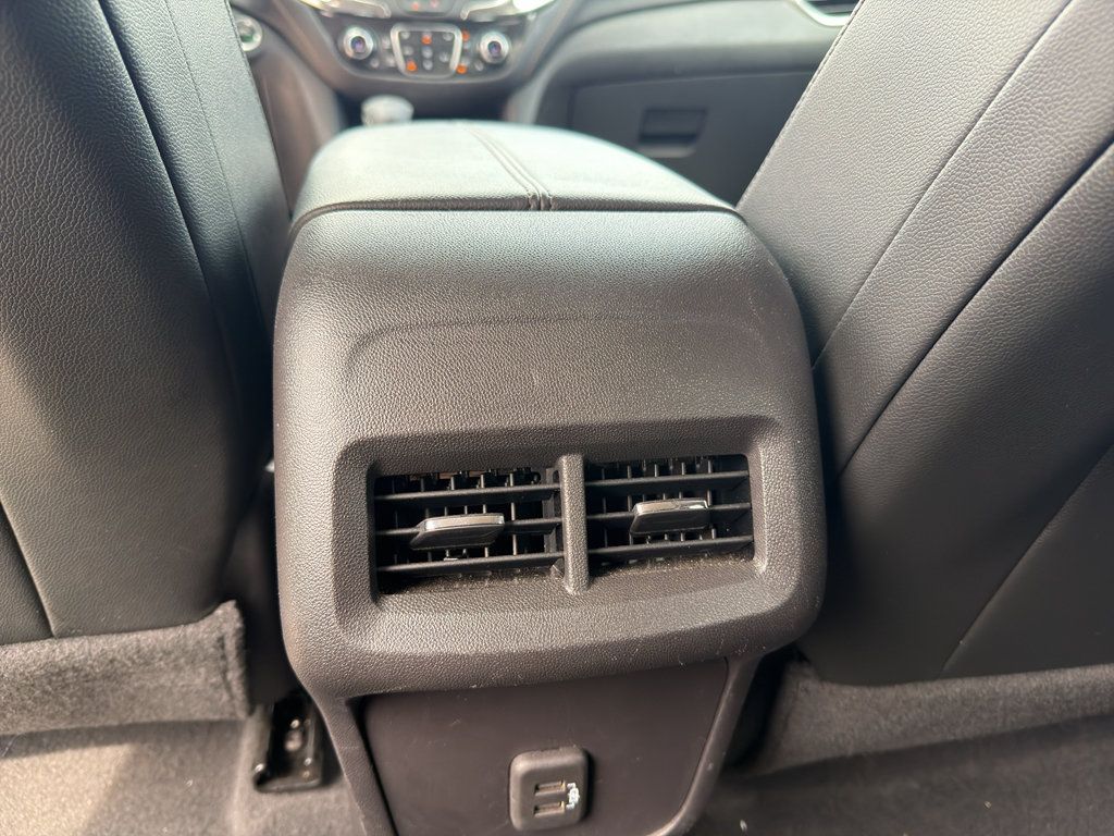 Used 2024 Chevrolet Equinox Premier AWD/4WD image 11