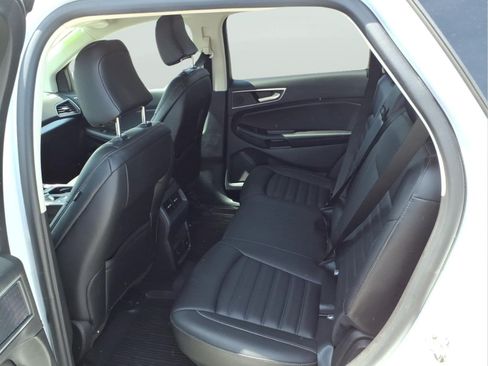 Used 2024 Ford Edge SEL w/ Convenience Package AWD/4WD image 9