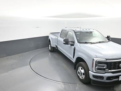 New 2026 Ford F350 Platinum w/ FX4 Off-Road Package AWD/4WD image 25
