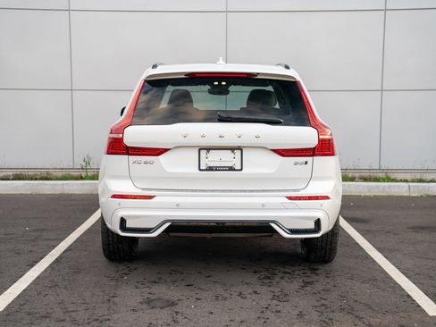 Used 2024 Volvo XC60 B5 Plus w/ Protection Package Premier image 7