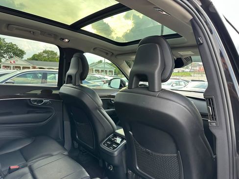 Used 2017 Volvo XC90 T6 Momentum w/ Vision Package AWD/4WD image 35