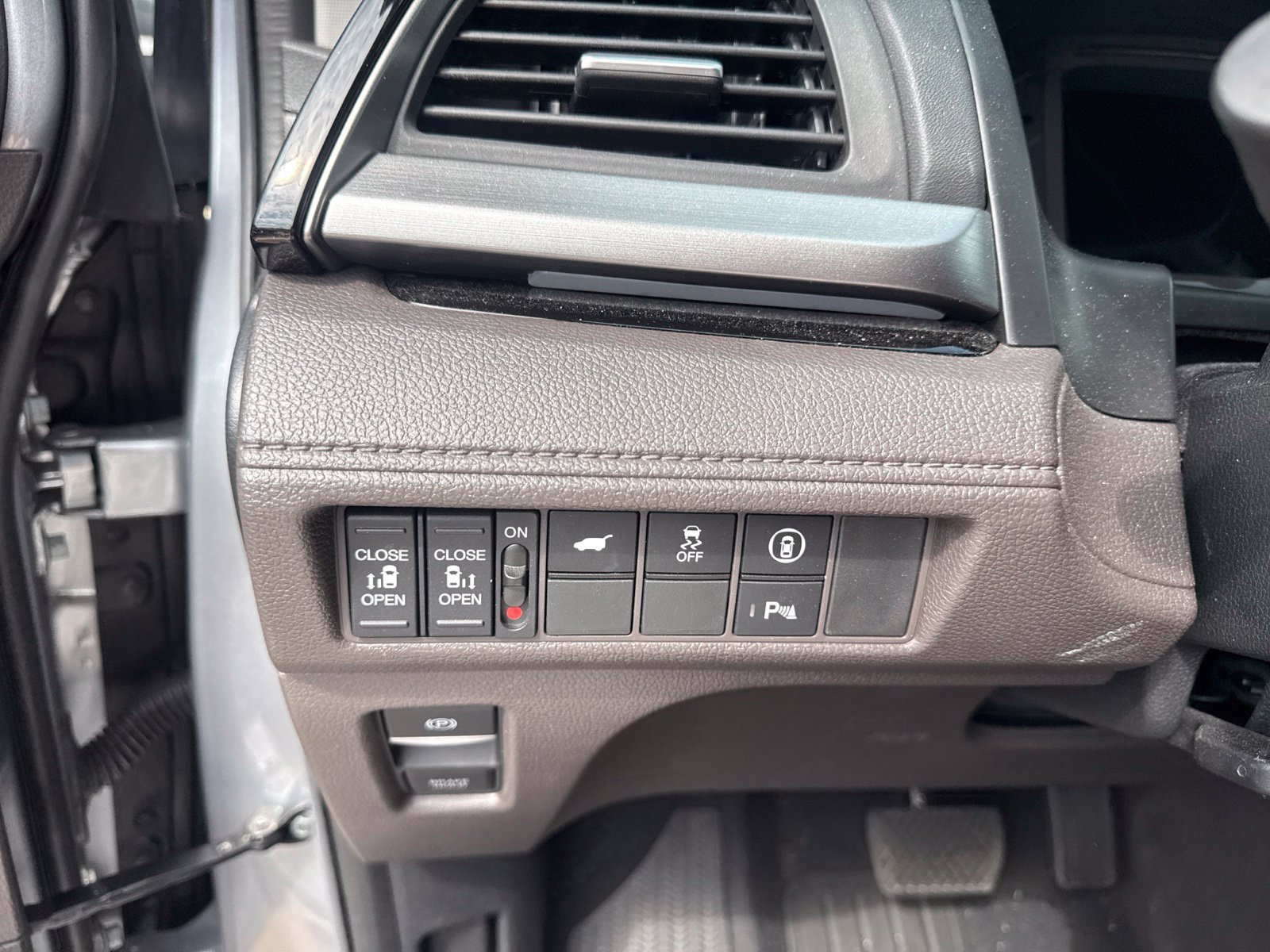 Used 2023 Honda Odyssey Touring image 20