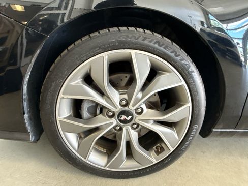 Used 2019 Hyundai Elantra GT N Line FWD image 9