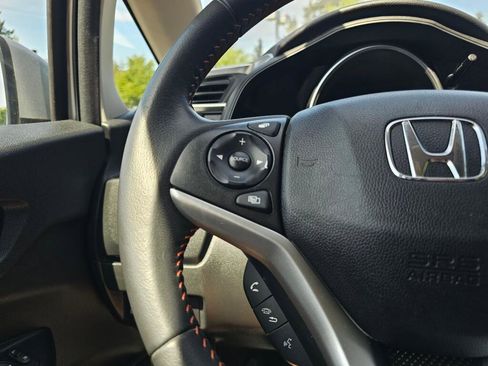Used 2018 Honda Fit Sport image 30
