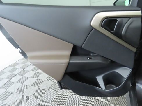 Used 2025 BMW X3 xDrive30i w/ Premium Package image 29