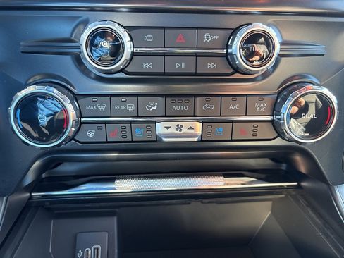 New 2026 Ford F150 Lariat w/ Equipment Group 501A Mid image 23