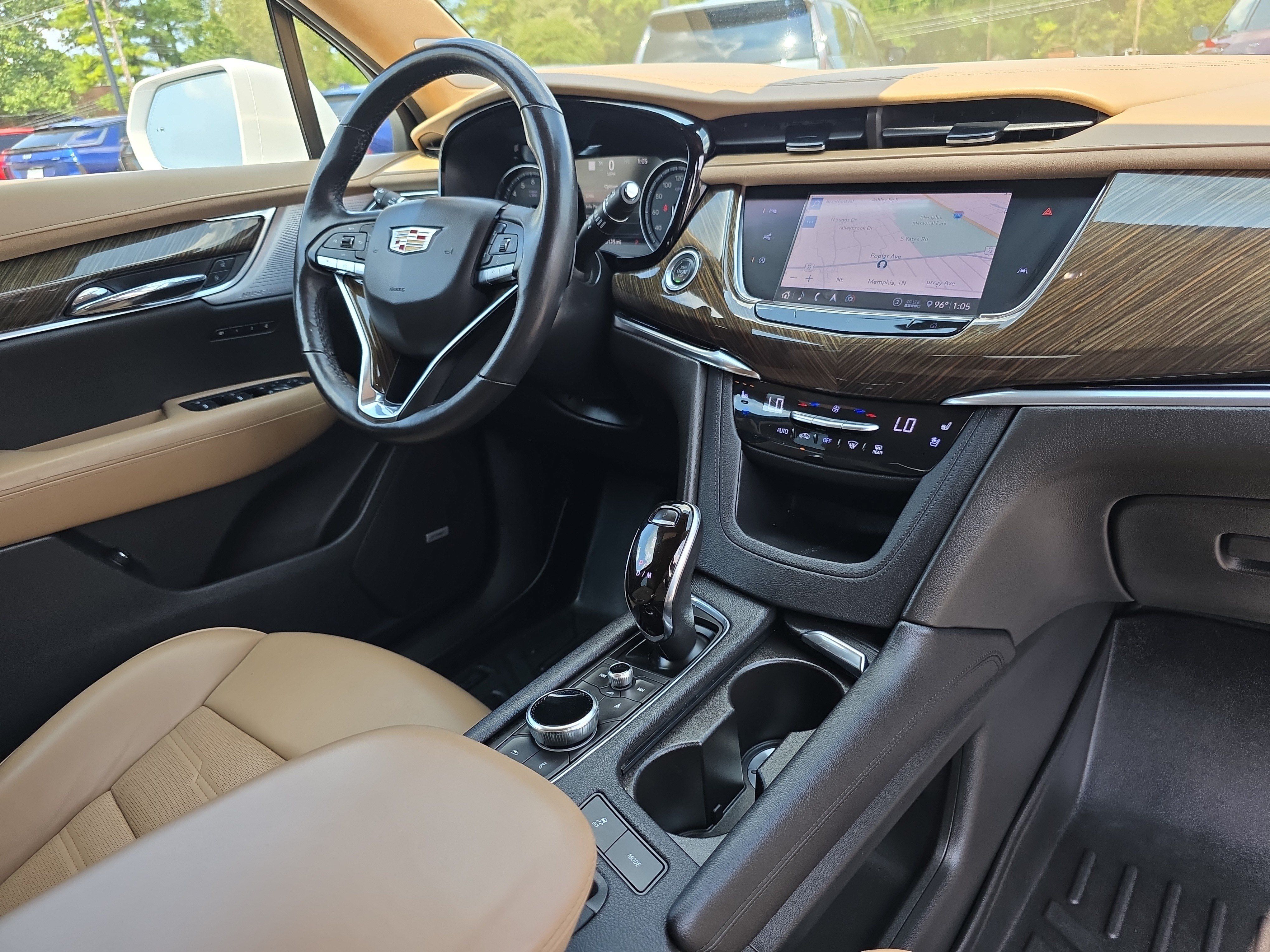 Used 2020 Cadillac XT6 Premium Luxury w/ Platinum Package FWD image 18