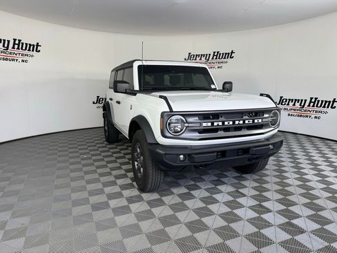 Used 2024 Ford Bronco Big Bend image 7