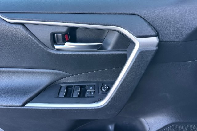 Certified 2022 Toyota RAV4 XLE AWD/4WD image 14
