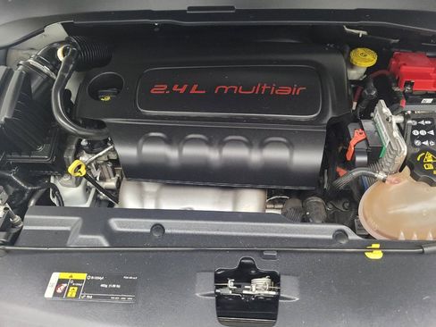 Used 2019 Jeep Compass Latitude w/ Popular Equipment Group FWD image 30