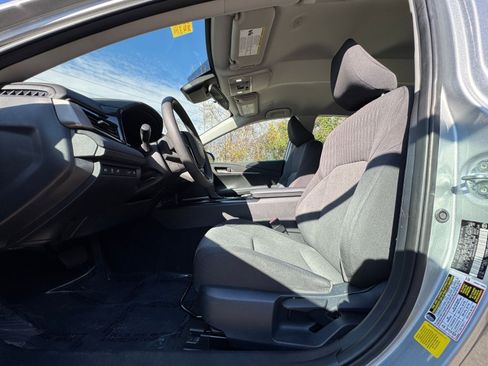 Used 2025 Toyota Camry LE image 22