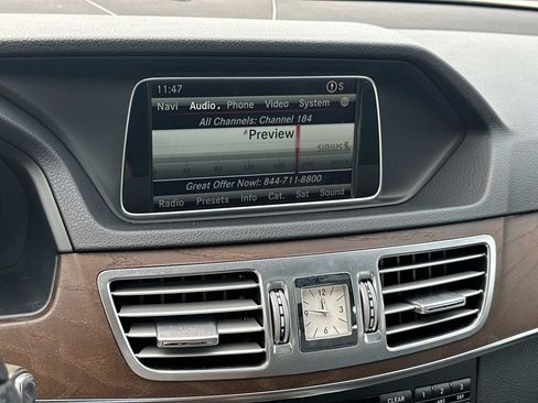 Used 2014 Mercedes-Benz E 350 4MATIC Sedan image 29