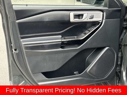 Used 2021 Ford Explorer Platinum w/ Equipment Group 601A AWD/4WD image 26