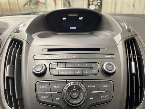 Used 2017 Ford Escape SE image 26