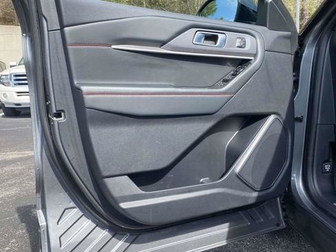 Certified 2025 Ford Explorer ST-Line w/ Premium Package image 21