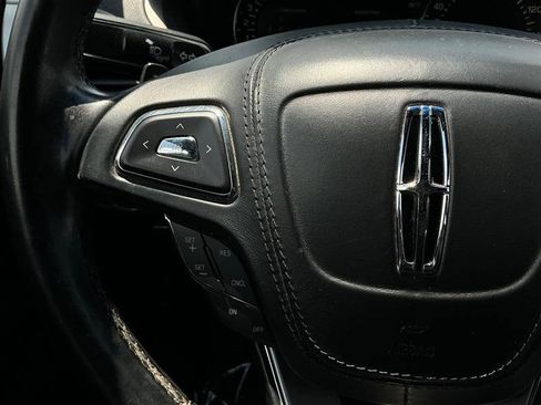 Used 2017 Lincoln MKZ Premiere image 24