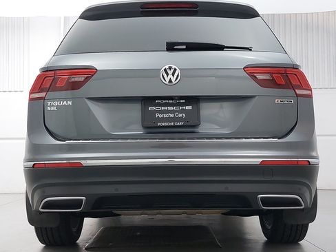 Used 2020 Volkswagen Tiguan SEL w/ 3rd Row Seat Package AWD/4WD image 6