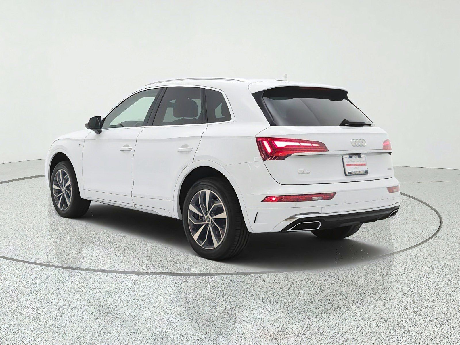 Used 2023 Audi Q5 2.0T Premium w/ Convenience Package AWD/4WD image 7