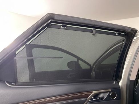 Used 2019 Lexus RX 450hL Luxury image 45