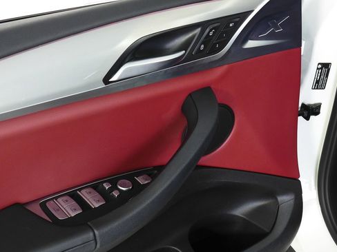 Certified 2023 BMW X3 sDrive30i w/ Convenience Package image 12