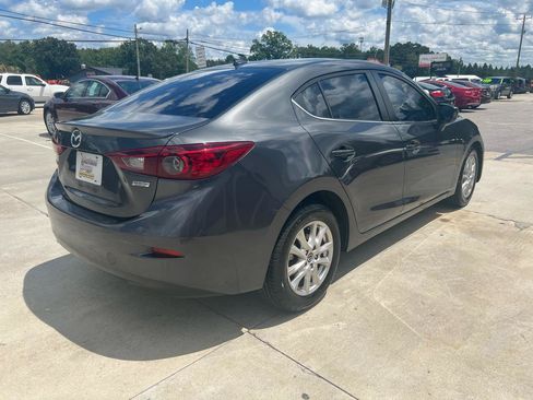 Used 2015 MAZDA MAZDA3 i Touring w/ Technology Package FWD image 5