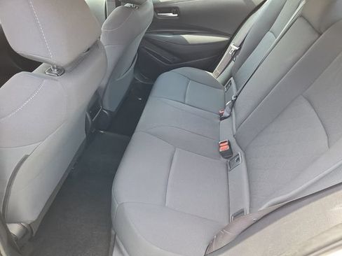 Used 2020 Toyota Corolla LE FWD image 12