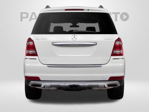 Used 2011 Mercedes-Benz GL 550 4MATIC image 5