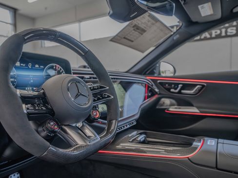 New 2026 Mercedes-Benz E 53 AMG e 4MATIC Sedan image 7