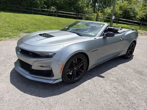 Used 2023 Chevrolet Camaro SS w/ Redline Edition RWD image 7