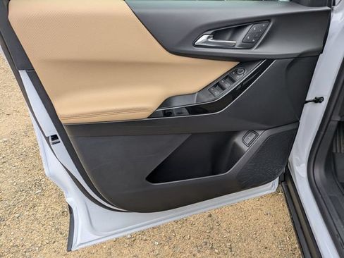 New 2026 Chevrolet Equinox ACTIV w/ Convenience Package III AWD/4WD image 8