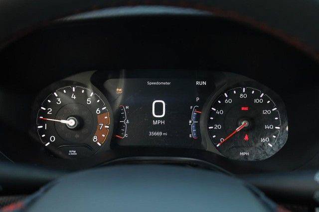 Used 2025 Jeep Compass Trailhawk AWD/4WD image 10
