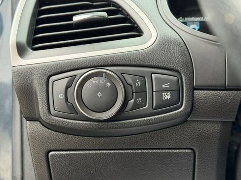 Used 2022 Ford Edge SEL w/ Convenience Package image 35