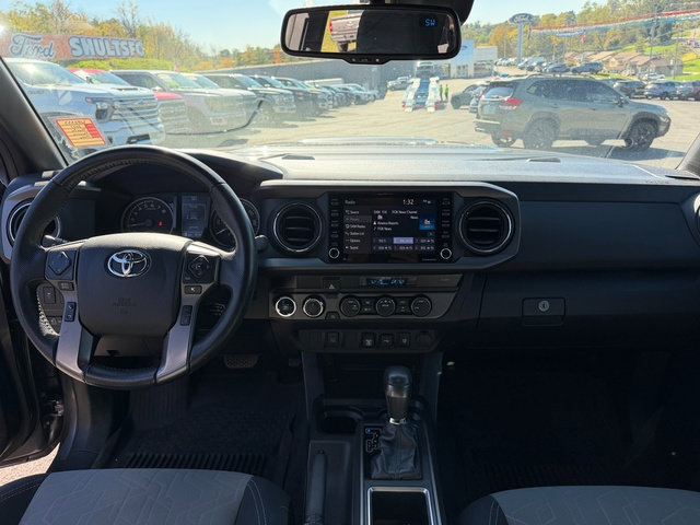 Used 2021 Toyota Tacoma TRD Sport w/ Blackout Package (TMS) AWD/4WD image 13